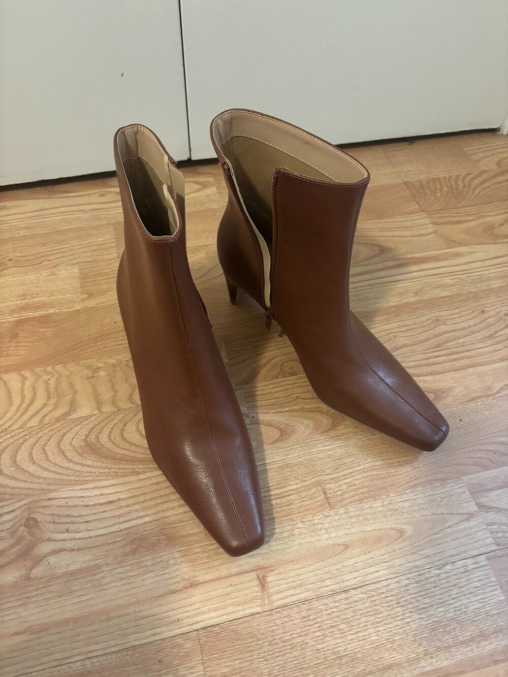 ## ✨ LOFT Cognac Leather Square Toe Ankle Boots ✨ - Picture 6 of 6